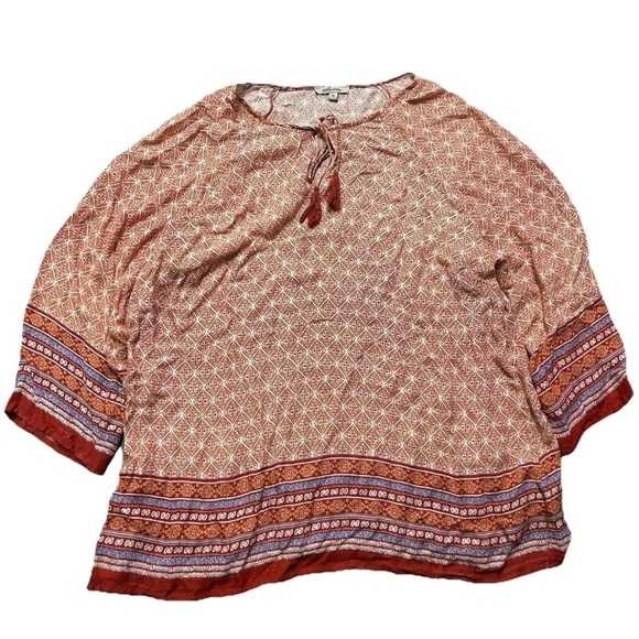 Tops - Women’s Plus Size Soirée Geometric Print Blouse Size 1X